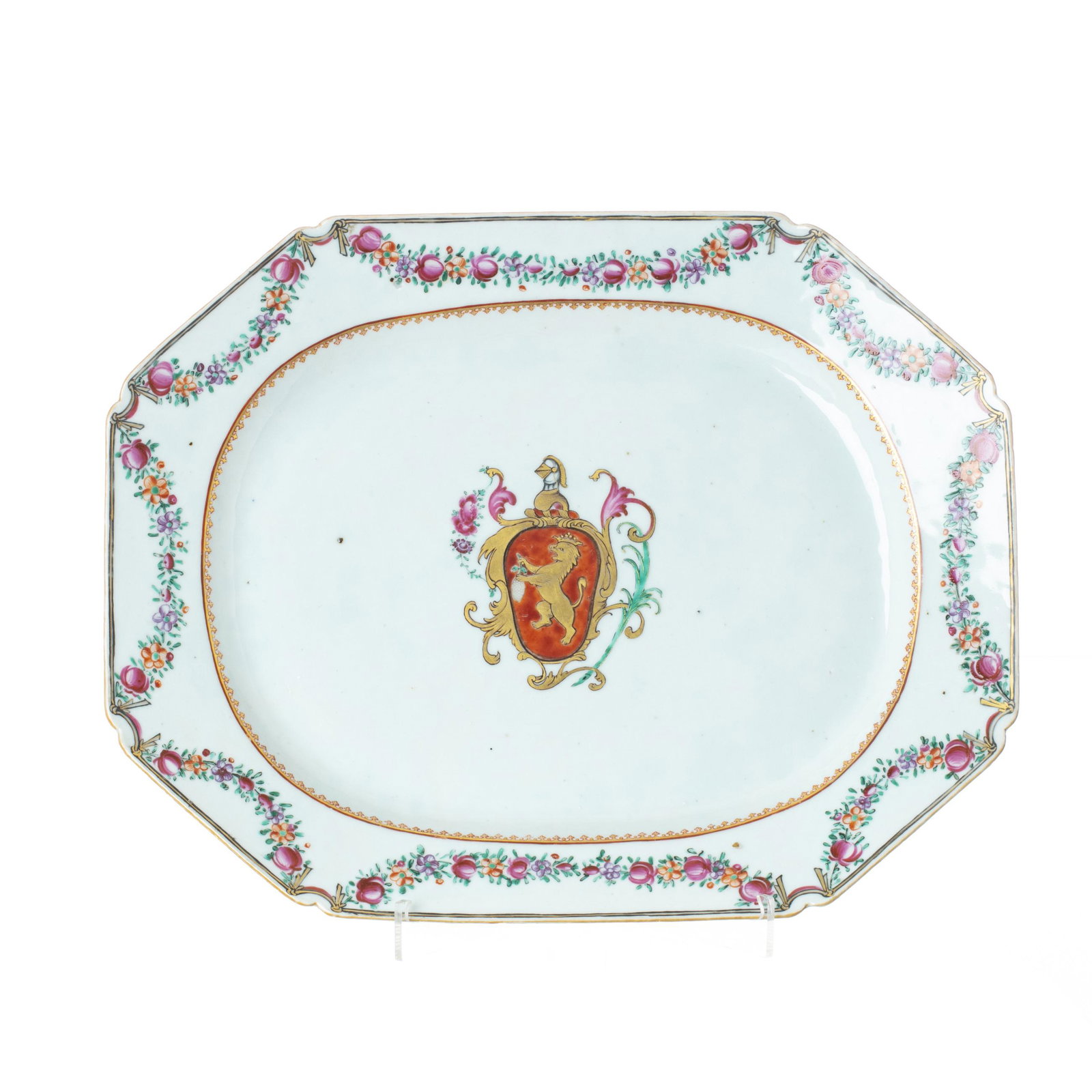 China porcelain Armorial Platter, Qianlong (1 of 1)