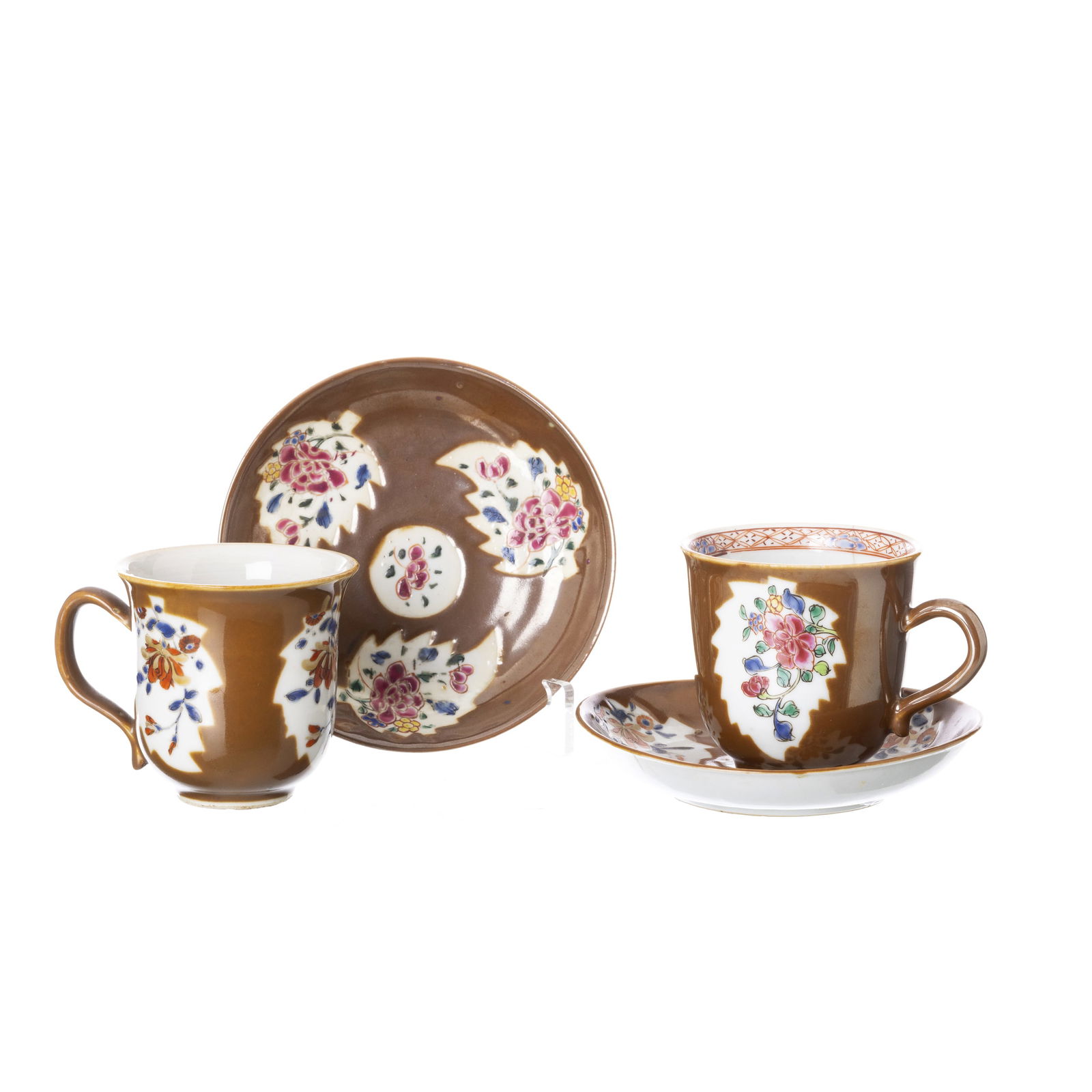 Two Chinese porcelain 'Cafe au lait' cups and saucers, Yongzheng (1 of 1)