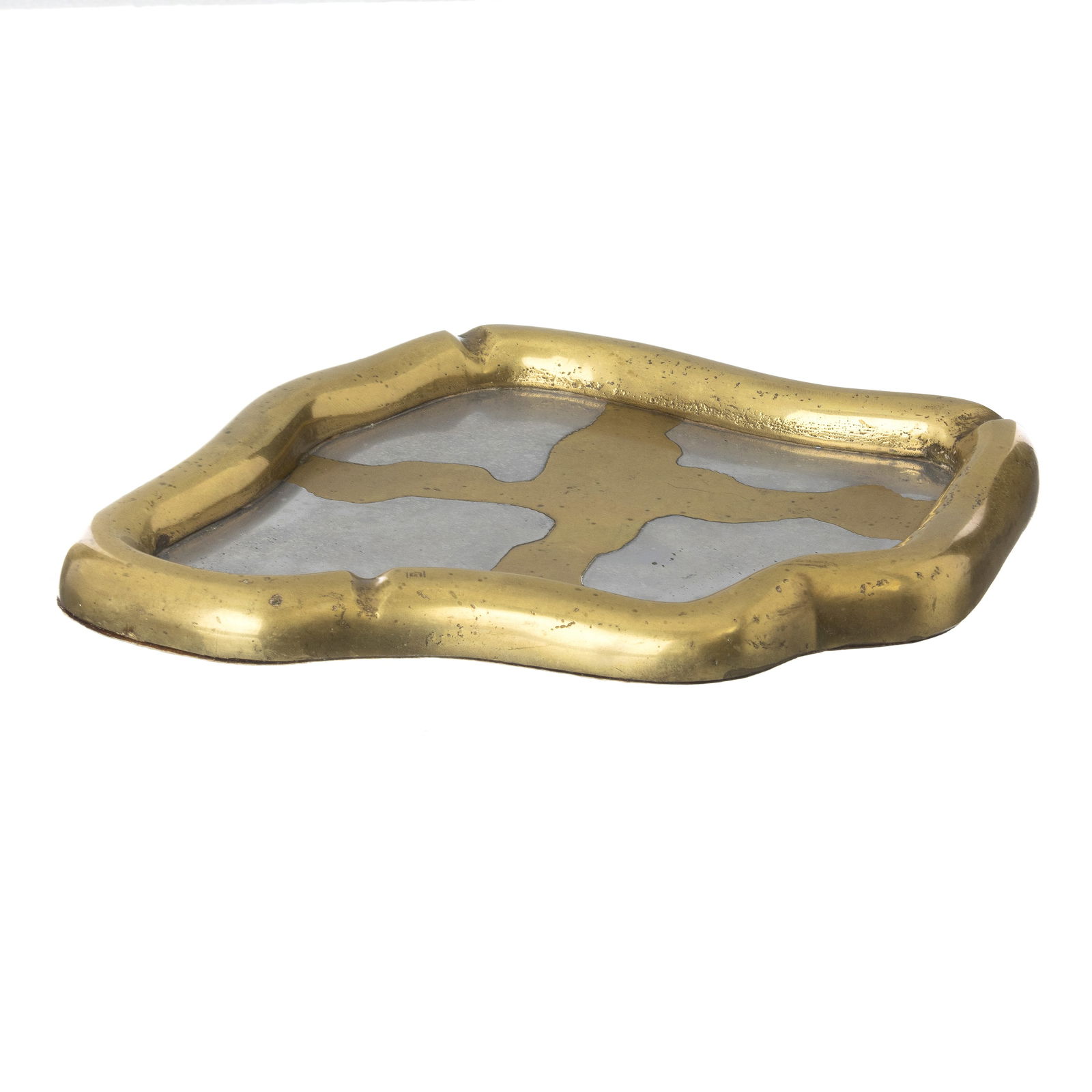 DAVID MARSHALL (b.1942) - Brutalist ashtray: Spain, Marbella, c.1980, biomorphic form, brass and aluminum. Signs of use. Dim.:29cm.