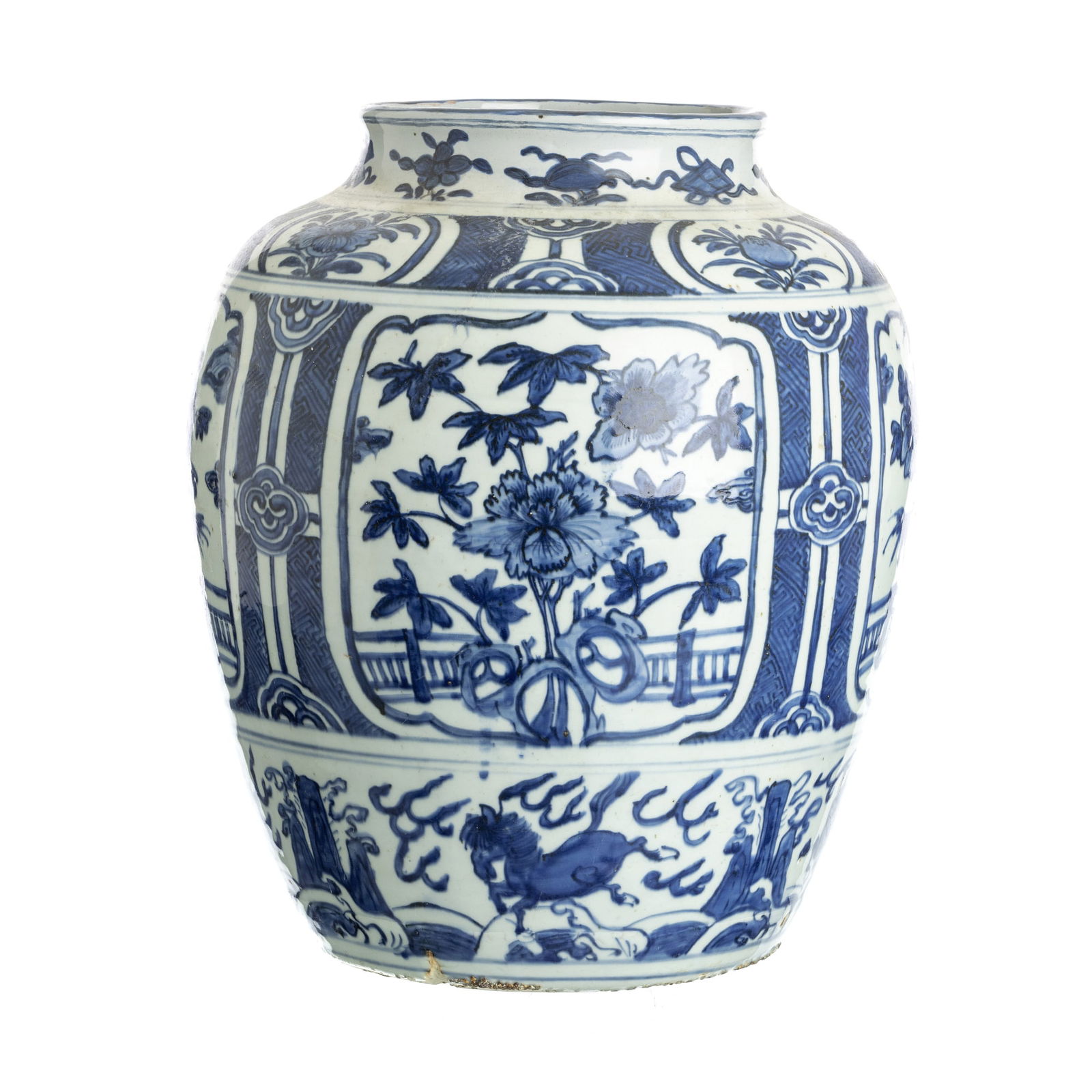 Chinese blue porcelain pot, Wanli (1 of 2)