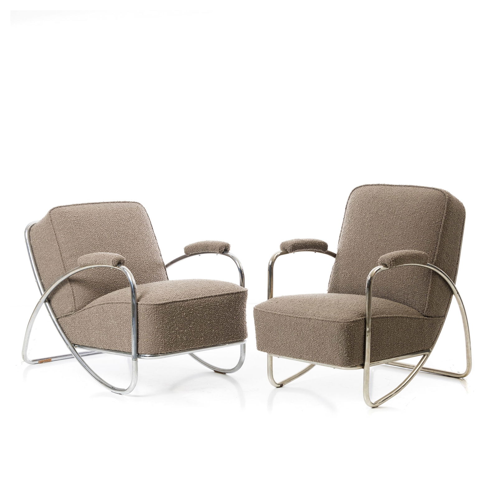 ANTON LORENZ (1891-1964) - Pair of Cantilevered Armchairs 'KS-45': Germany, c.1930, manufactured by Thonet, chromed tubular steel structure, upholstered in fabric. Signs of use, minimal marks on the steel. Dim.:88x65x86 to 78x68x97cm.