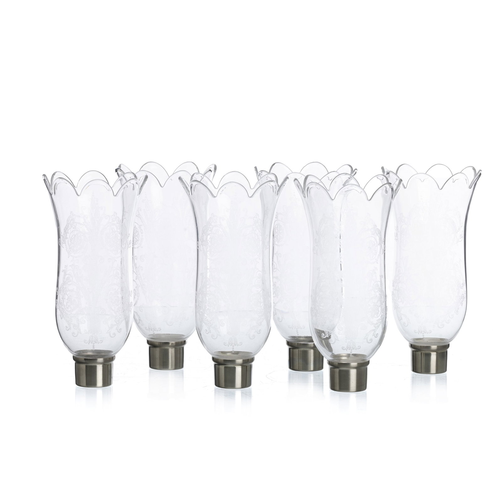 BACCARAT - Six glass shades: France, 20th century, in crystal, with engraved decoration of plant motifs, and metal base. Signs of use. Size: 23cm (each).