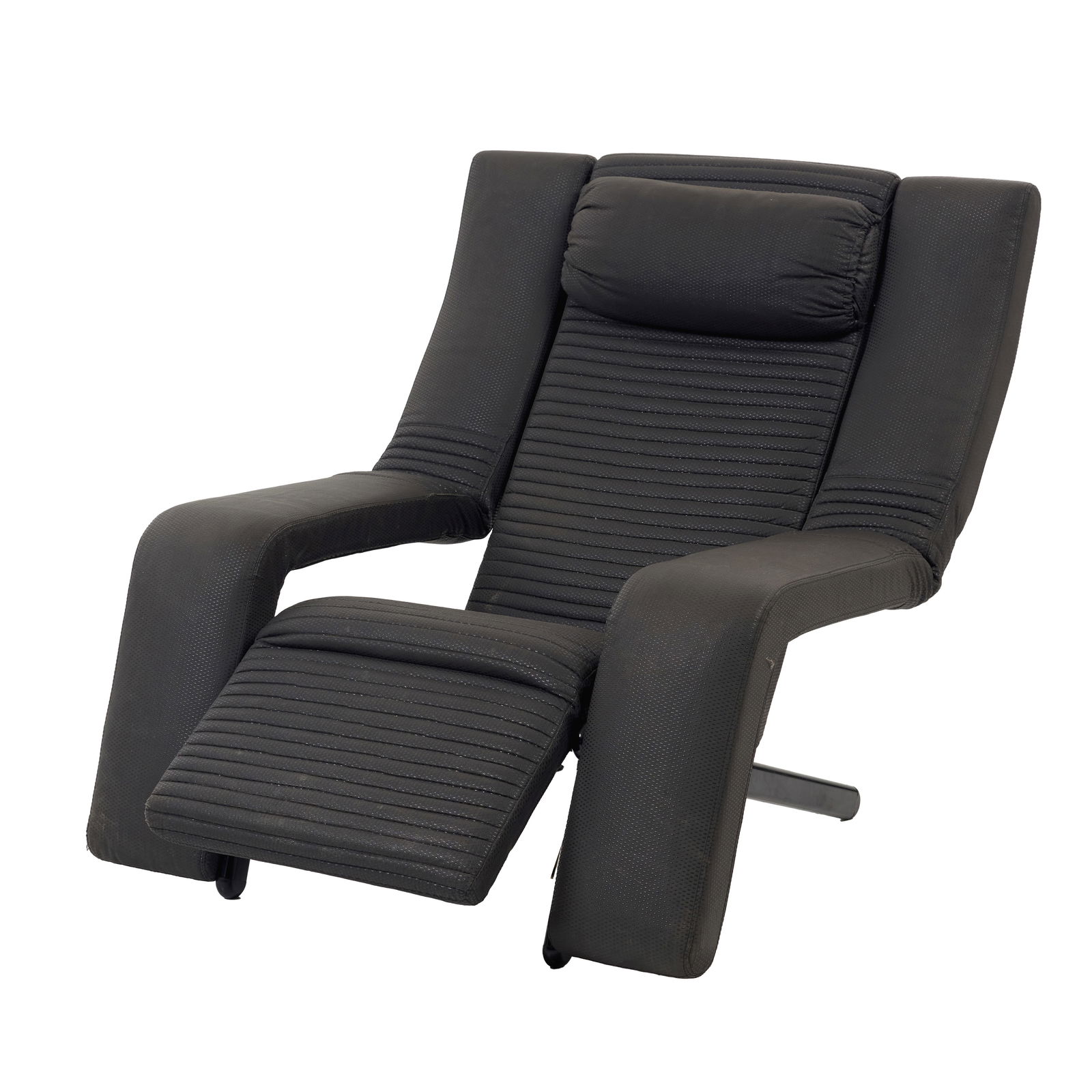 AMMANATI & VITELLI (c. 1980) - 'Kilkis' reclining armchair: Italy, c. 1980, metal structure, upholstered in stitched black fabric, reclining, designed by T. Ammannati and G. Vitelli for Brunati. Marked. Signs of use. Dim.: 93x86x98cm (closed).