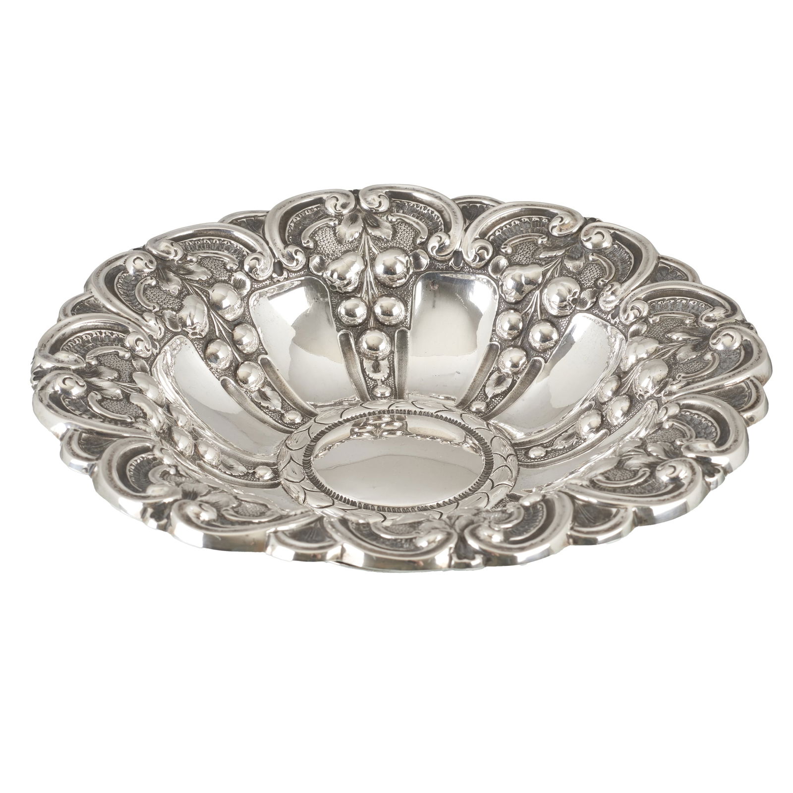 Small silver salver (1 of 1)