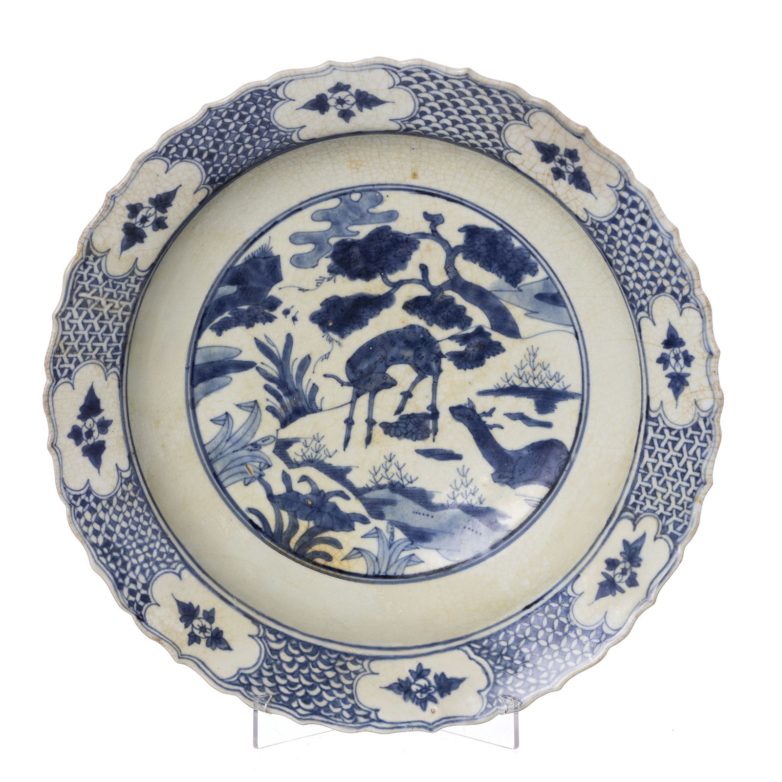 Large Swatow Chinese porcelain 'deer' plate (1 of 1)