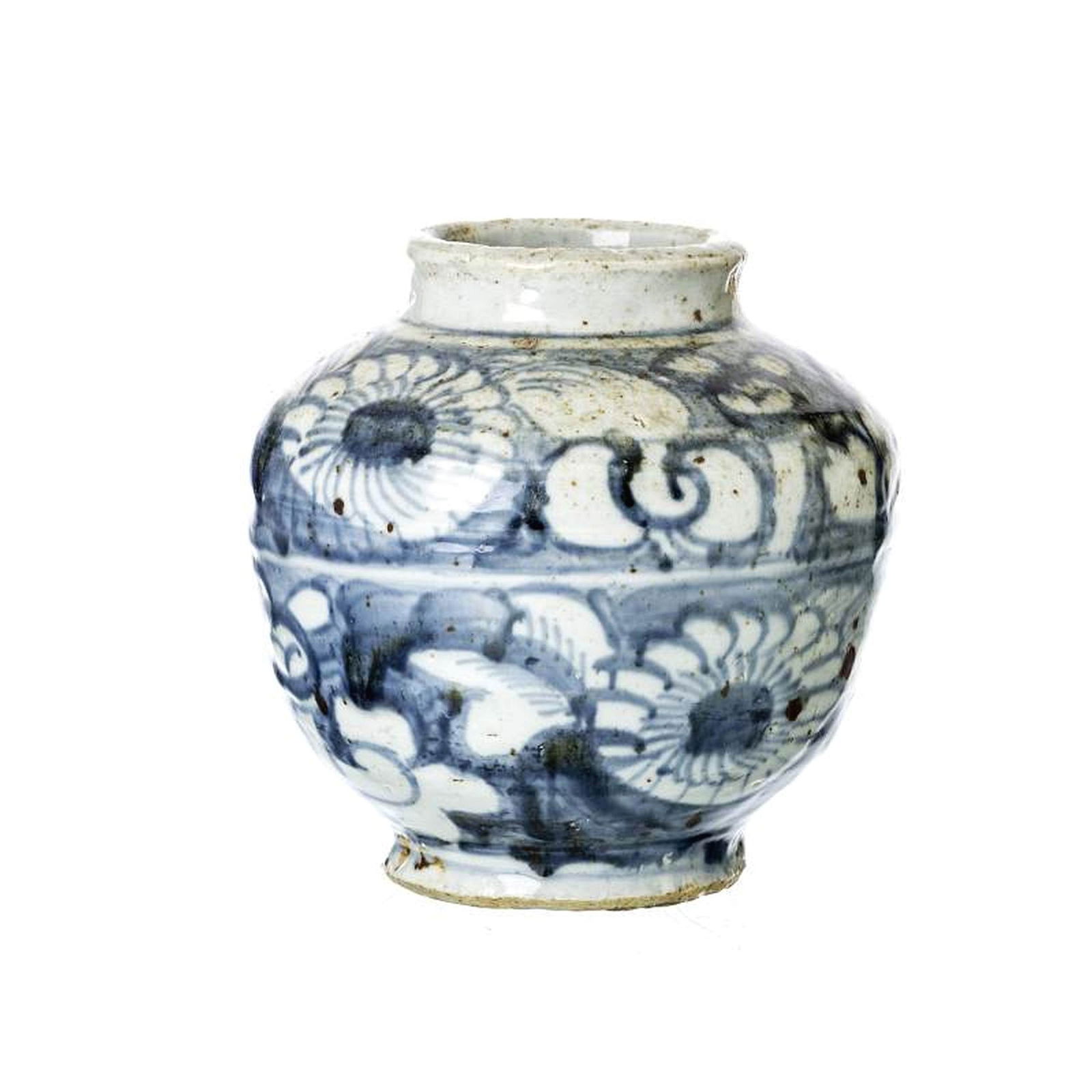 Chinese porcelain jar, Ming: China, Ming dynasty, porcelain, blue decoration on a white ground, with flowers. Minor chips. Dim.: 19cm.