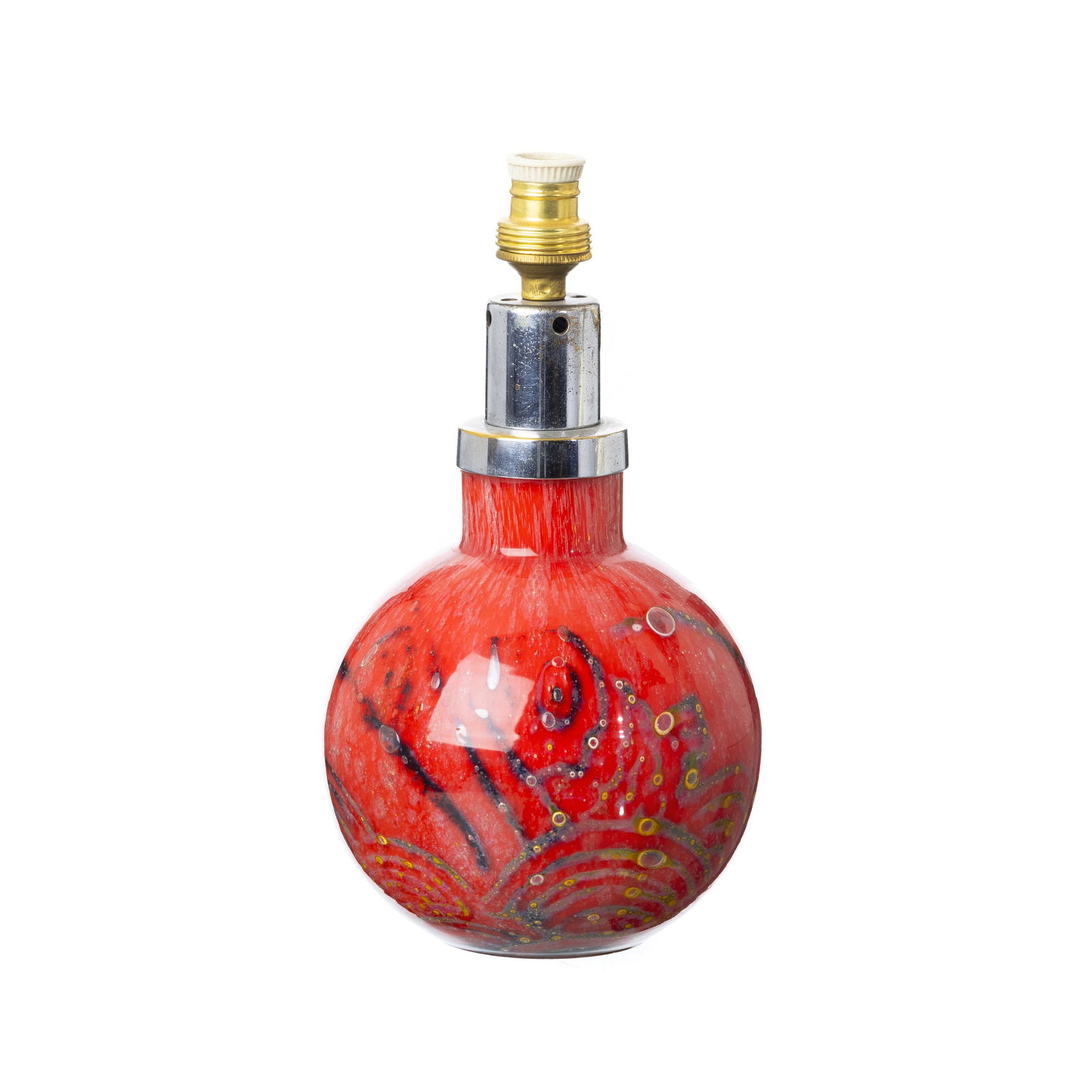 KARL WIEDMANN (1905-1992) / WMF - Art Deco Ikora lamp: Germany, c. 1930, manufactured by WMF, spherical shape in red glass with geometric shapes and bubbles, metal top. Electrified. Signs of wear. Dim.: 22cm.