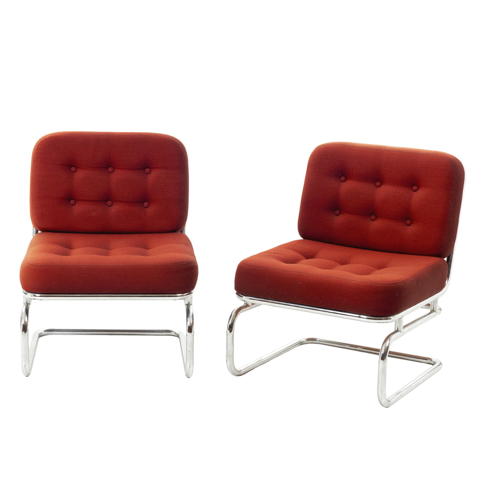 PORTUGUESE WORK, c.1970 - Pair of lounge chairs: Portugal, c. 1970, tubular chromed metal frame, upholstered in red fabric. Signs of use. Dimensions: 73x54x51cm.