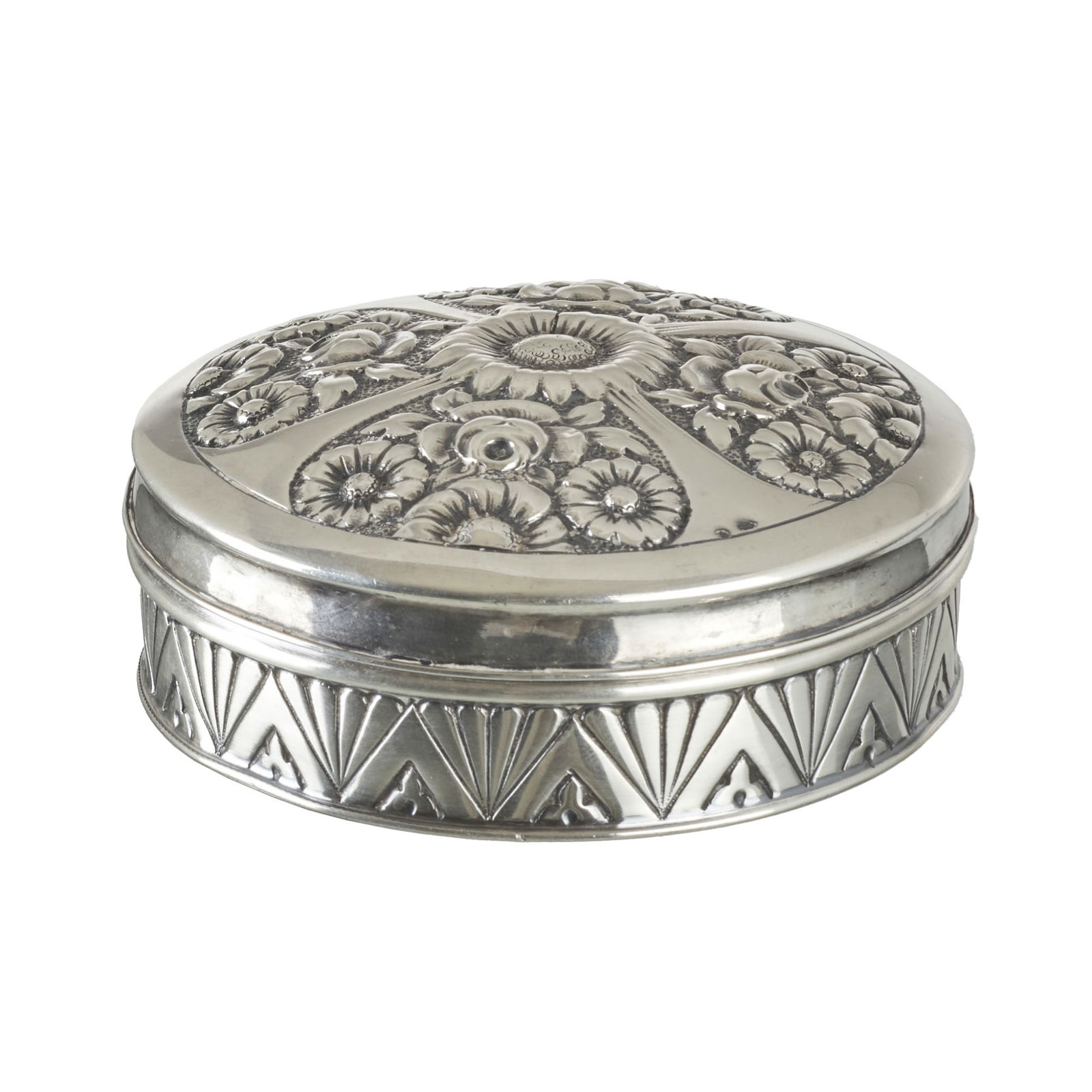 Art Deco silver box: Portuguese silver, Javali II 833 hallmark (1887?1938), silversmith?s mark of Antonio Riobom dos Santos Junior (registered 1923?1946), embossed decoration with floral motifs. Signs of wear. Approx. Wei
