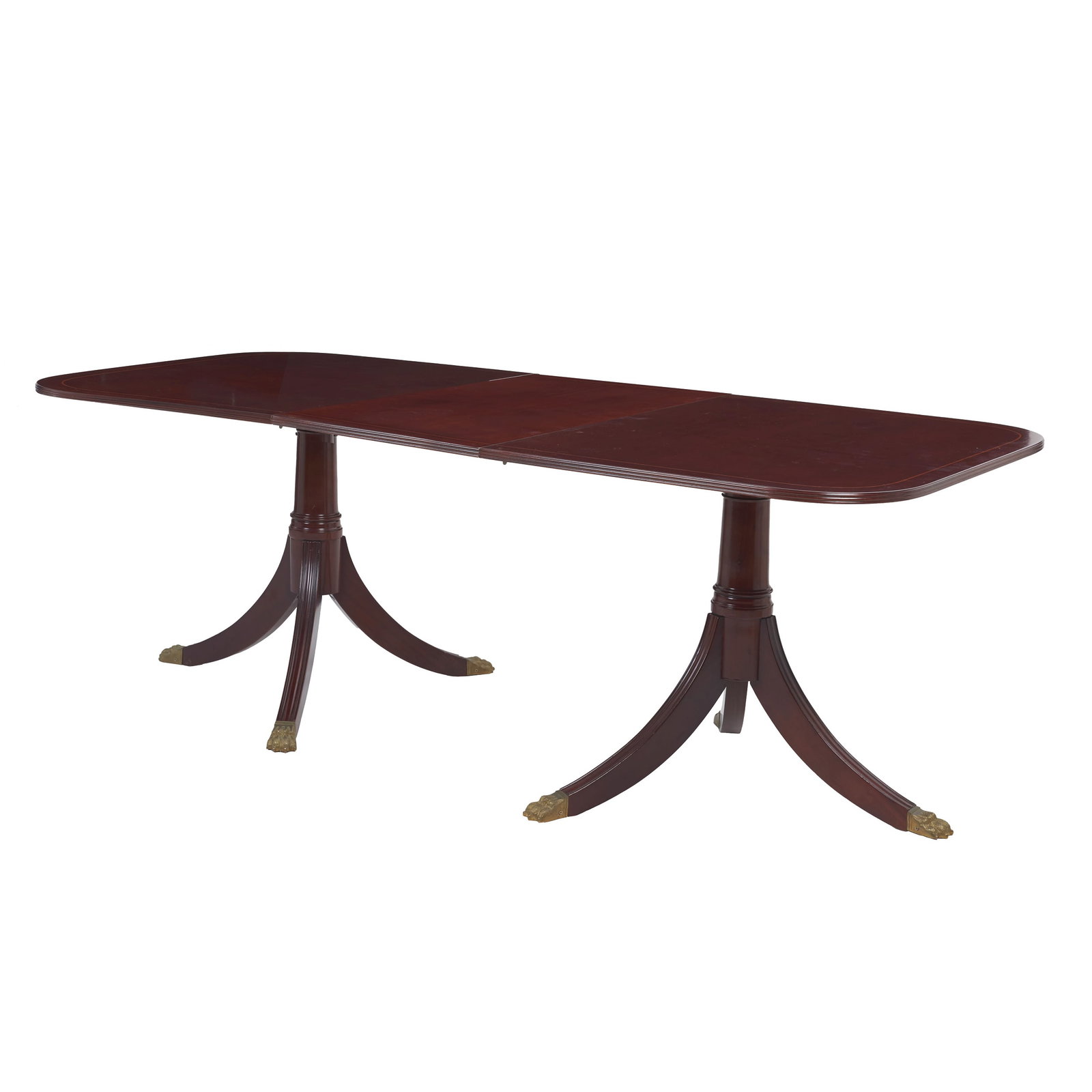 George III-style dining table: Portugal, 20th century, made of mahogany, with a double-leg base featuring fluted columns and brass claw feet; two extension boards. Signs of use. Dim.: 74x160x99,5cm; each side panel: 50cm.