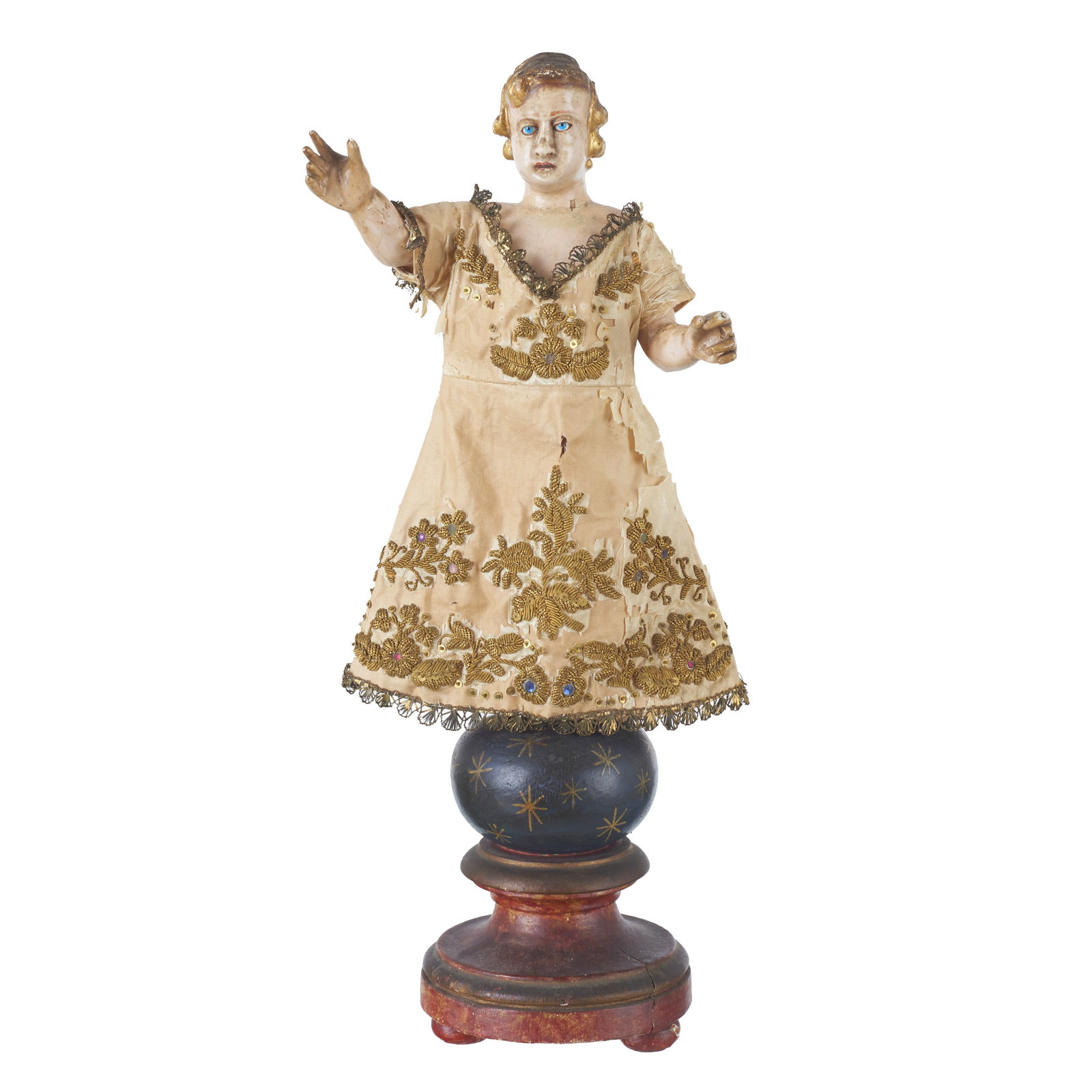 PORTUGUESE SCHOOL, 18th century - 'The Infant Jesus': Polychrome and gilded carved wooden sculpture; garments in silk embroidered with gold-plated silver thread. Signs of use and minor imperfections. Dim.: 36.5cm.