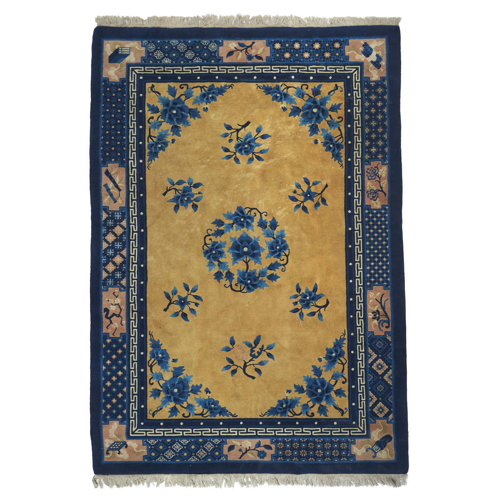 Round Chinese rug: Beijing, 20th century, polychrome wool yarn, decorated with a central medallion featuring a Chinese character, floral motifs and scrollwork. Signs of use. Dim.: 180cm.