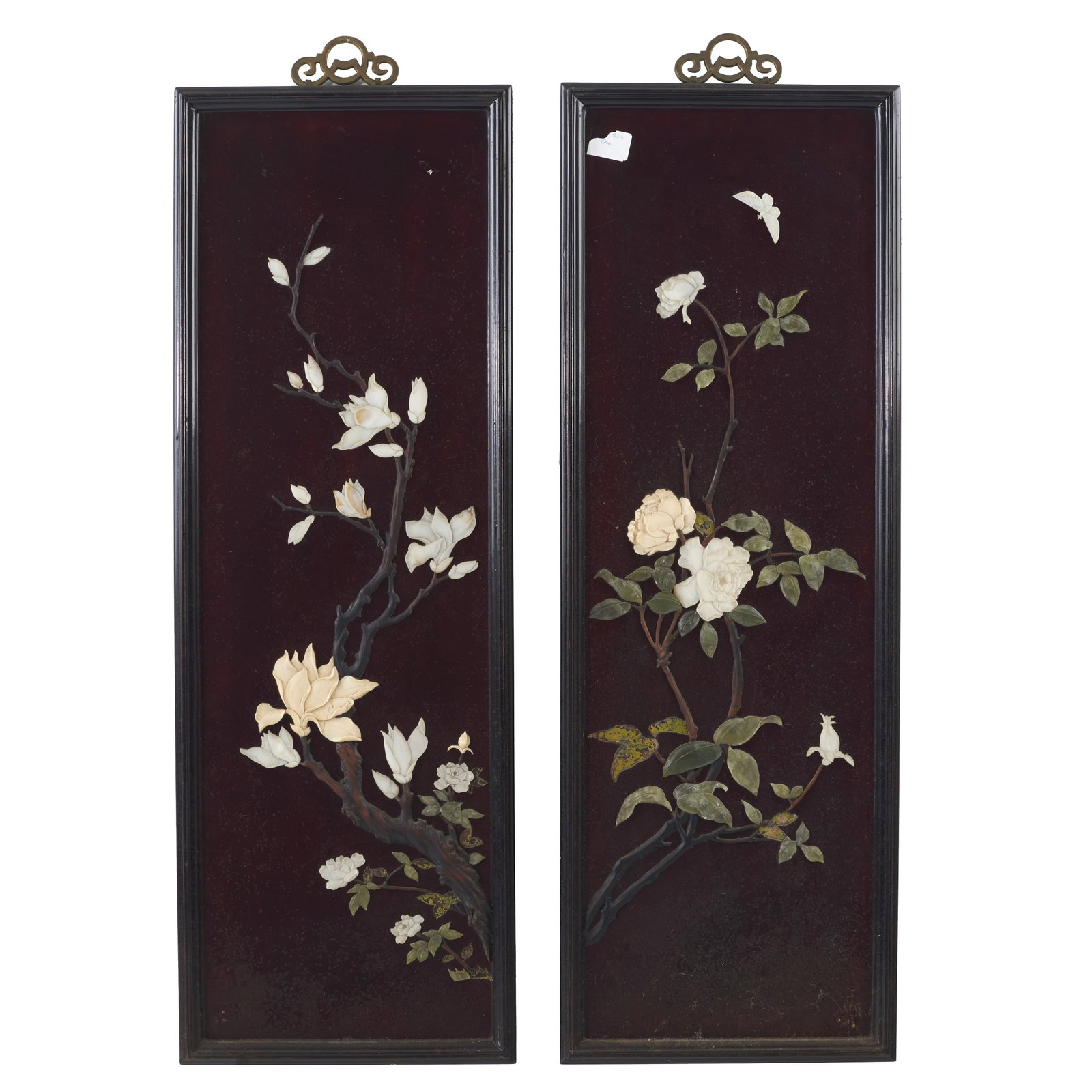 Pair of Chinese floral hardstone panels: China, Minguo, in black-lacquered wood with inlays of hardstone depicting floral motifs and birds. Signs of use. Dim.: 81.5 cm.