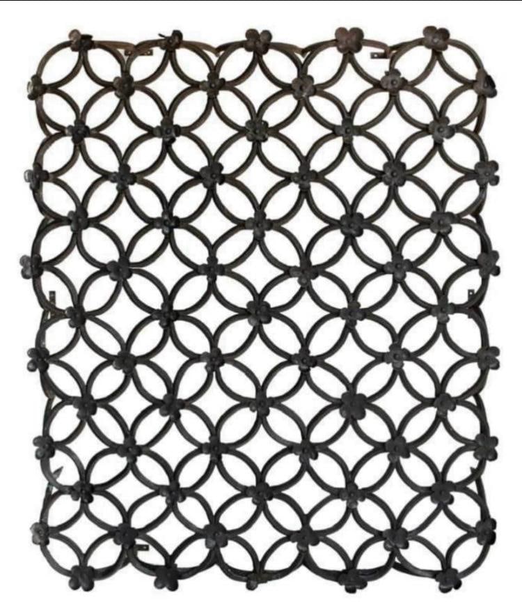 Window grille (1 of 1)