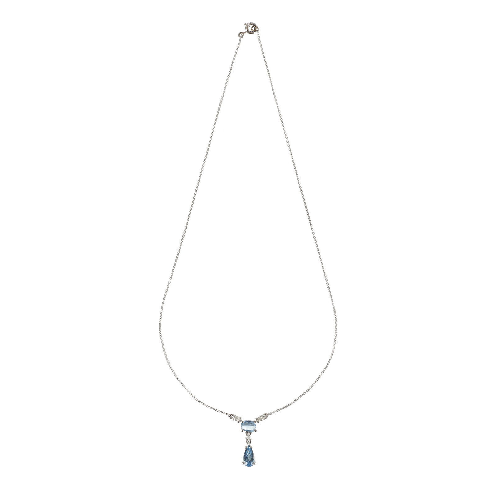 White gold necklace: White gold, 800 deer contrast, set with 3 navette-cut diamonds (0.30 carats), 1 cushion-cut aquamarine (0.86 carats) and 1 teardrop-cut aquamarine (1.51 carats). Signs of use. Approx. weight: 4.6g. Di