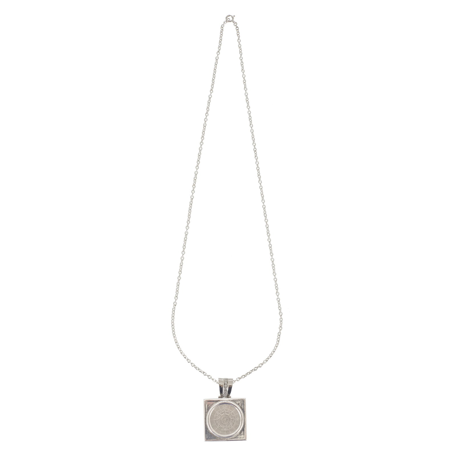 Necklace with ' 20-escudo coin' silver medallion: Portuguese silver, 925 eagle contrast, featuring a 1986 20-escudo coin from Portugal. Signs of use. Approx. Weight: 26.9g. Dim. (closed): 37cm.