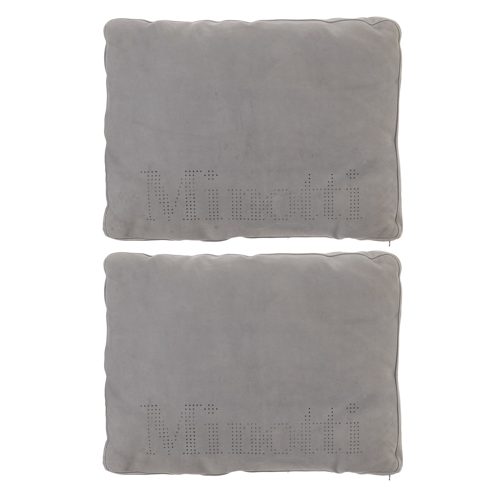 MINOTTI S.p.A. - Four pillows (1 of 2)