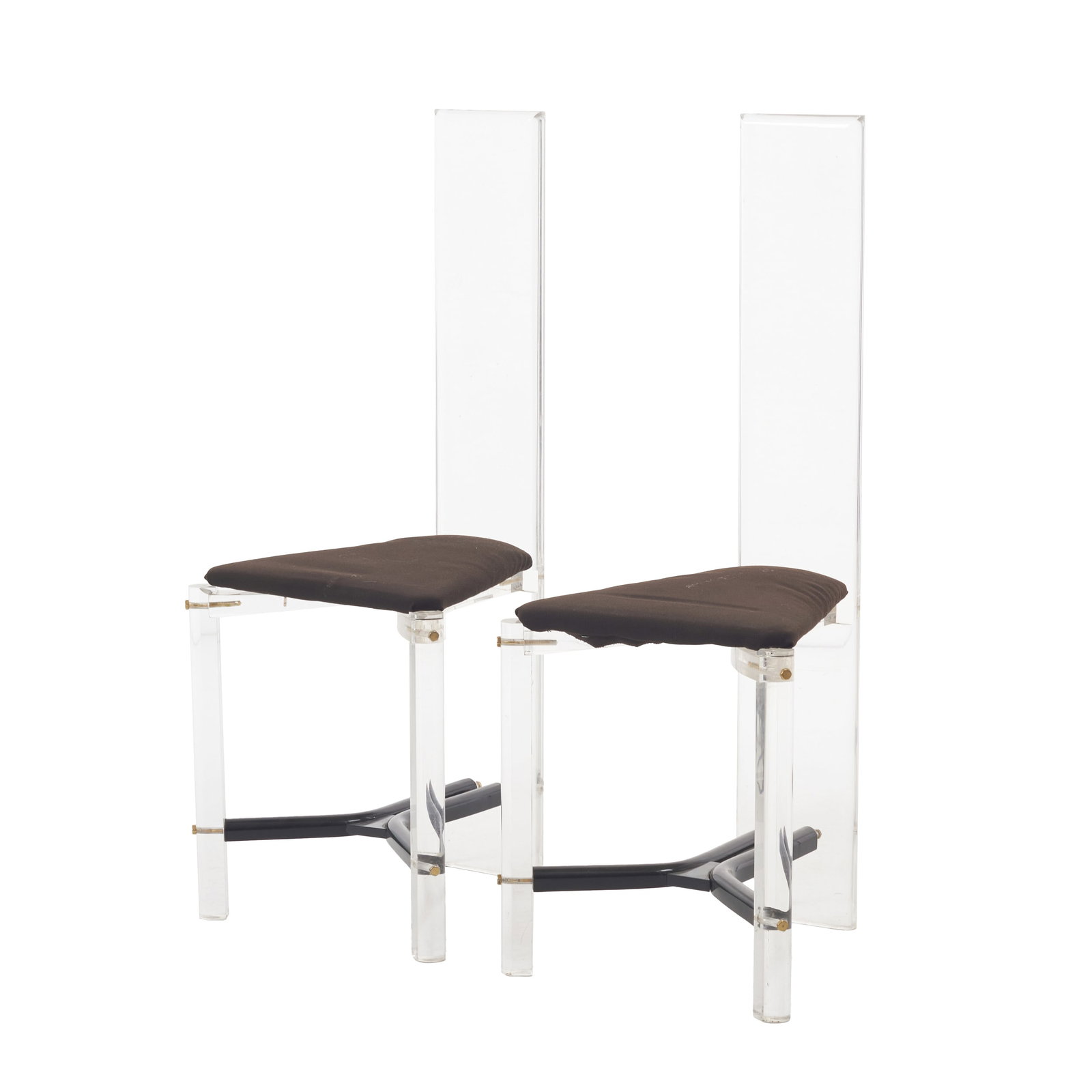 PORTUGUESE WORK, c. 1990 - Pair of high-backed Hollywood regency chairs: Italy, c. 1990, acrylic structure with a seat upholstered in brown fabric; 'Y' shaped crossbar in black-lacquered acrylic. Signs of use. Dim.: 107x40x42cm.