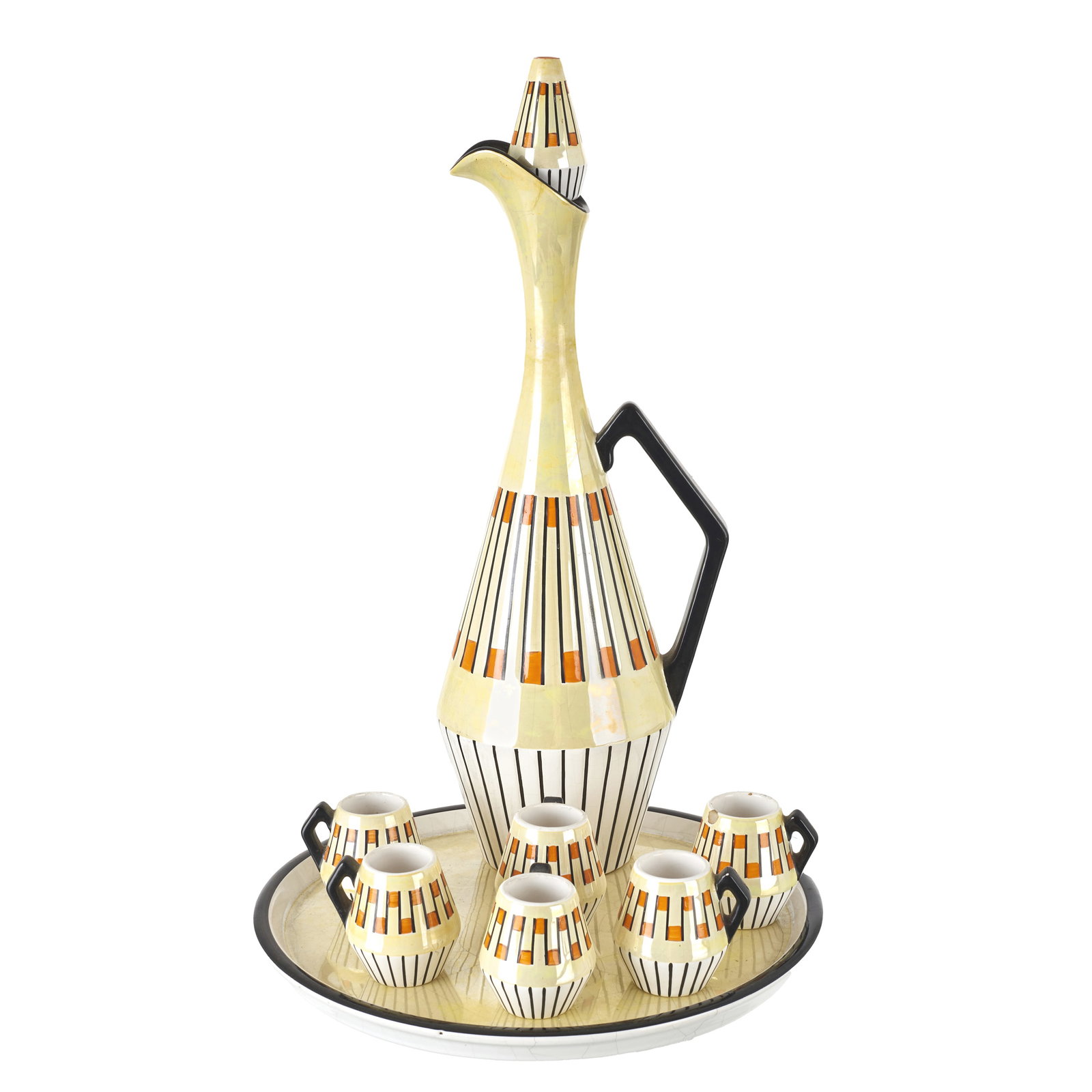 ALELUIA - Set with bottle, tray and six glasses: Manufactured by Aleluia, Aveiro, c. 1950, with iridescent and polychrome glazed decoration. Marked. Signs of use. Dim.: from 5 cm to 34.5cm.