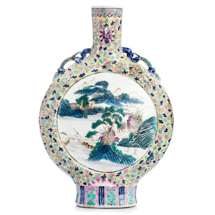 Vase 'moonflask' in Chinese porcelain, Xianfeng: China 19th Century, Xianfeng mark and period, decorated enamels, circular reserves with landscape, winding lotus on a yellow ground, wings in the form of dragons. Mark on base. Dim:. 38cm.