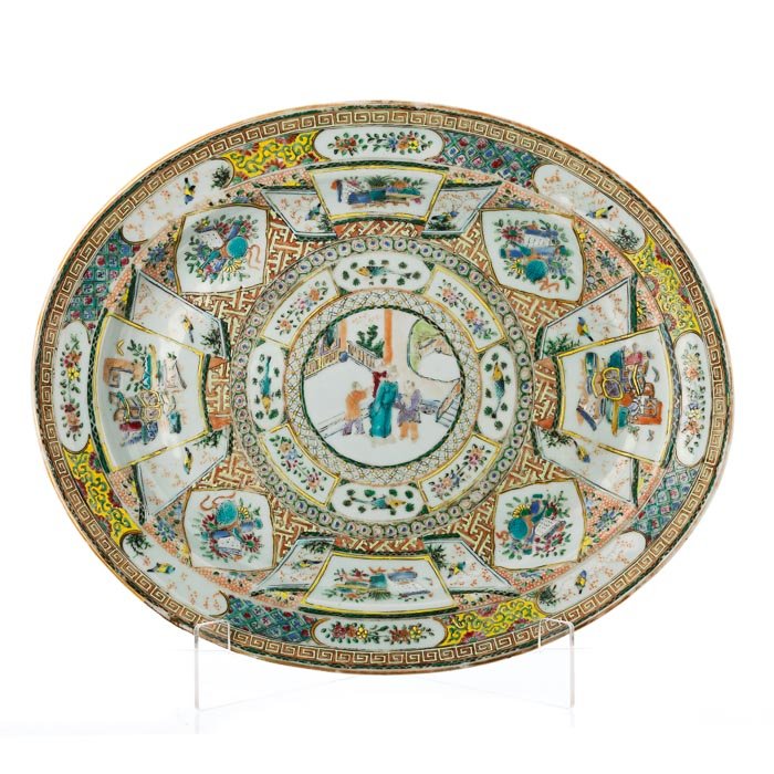 Long plate in Chinese porcelain, Minguo: Long plate in Chinese porcelain, Minguo China, 20th century, Minguo period, decoration polychrome enamels and gold, reserves with birds, flowers and fruit, circular central reserve with figures. Very 