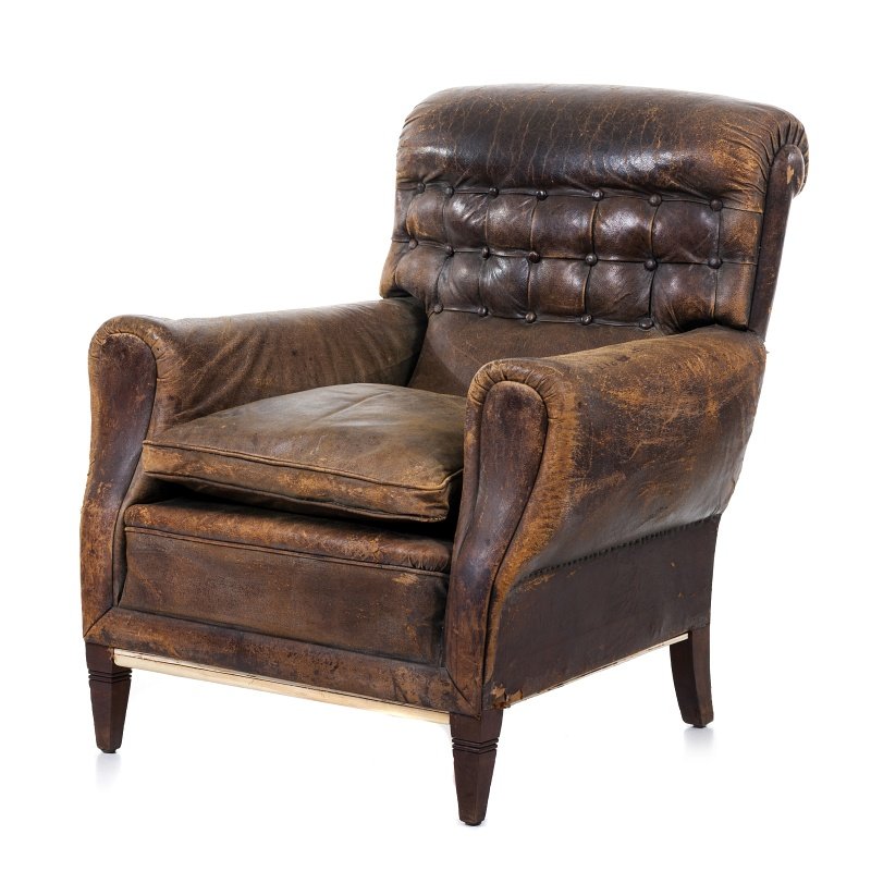 Sofa 'club': Portuguese, c.1960, 'club sofa' in brown leather. Signs of wear, defects. Dim.:95x90x85cm.