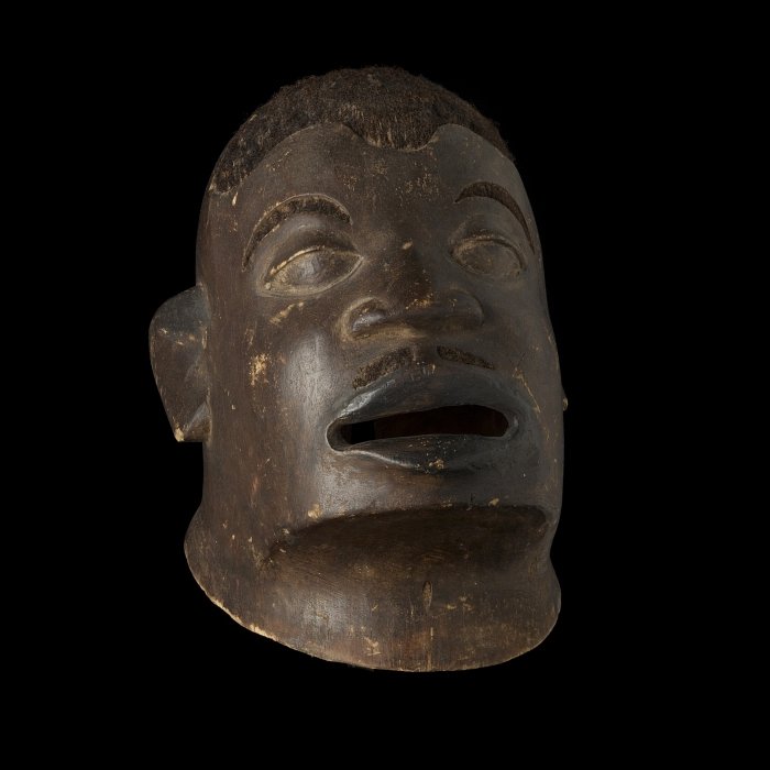 MAKONDE - Lipiko helmet mask (1 of 1)