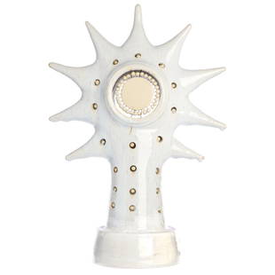 GEORGES PELLETIER (1938) - Table lamp 'Sun': France, c.1960-70, molded ceramic, cast and glazed, shaped as a sun, inside illumination. Small defect on an ending. Dim.: 54cm.