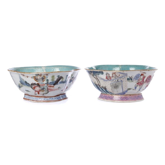 Two bowls 'lotus' in Chinese porcelain, Tongzhi (1 of 1)