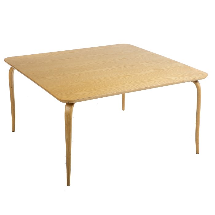 BRUNO MATHSSON (1907-1988) - Annika Coffee table: Sweden, 1960, model 'Annika', made by Dux, birch. Signs of wear. Dim.: 50,5x95x95cm.