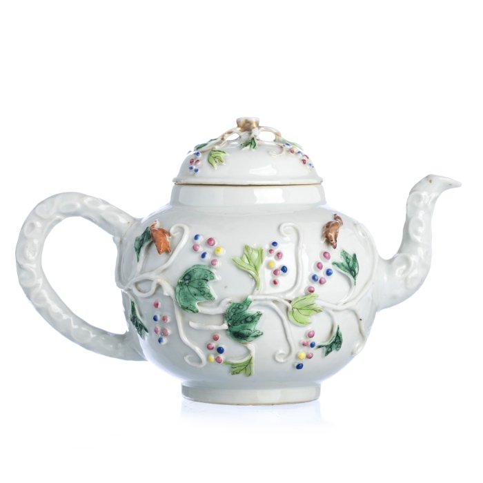 Chinese Porcelain 'Squirrels' Teapot, Yongzheng (1 of 1)