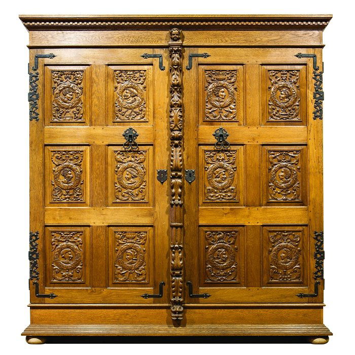 Large Dutch cabinet in carved wood, Neo Renaissance (1 of 1)
