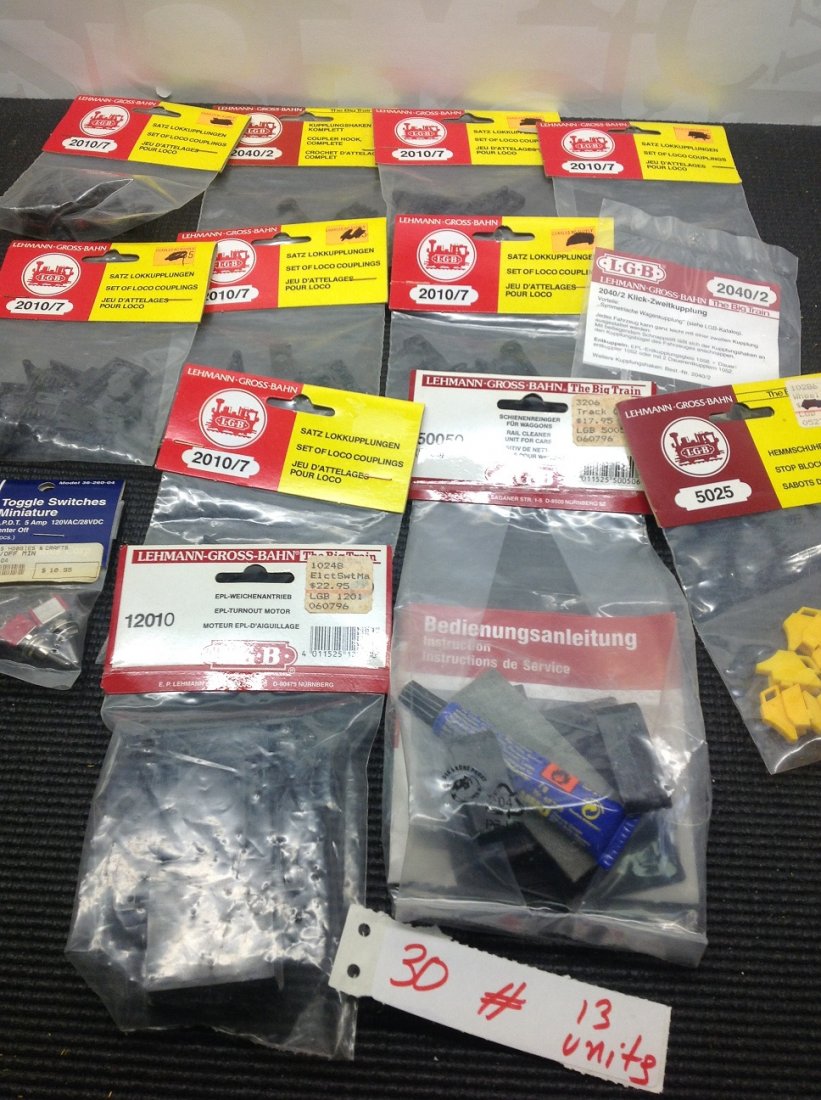 13 units of lgb accessories new: 13 units of lgb accessories new