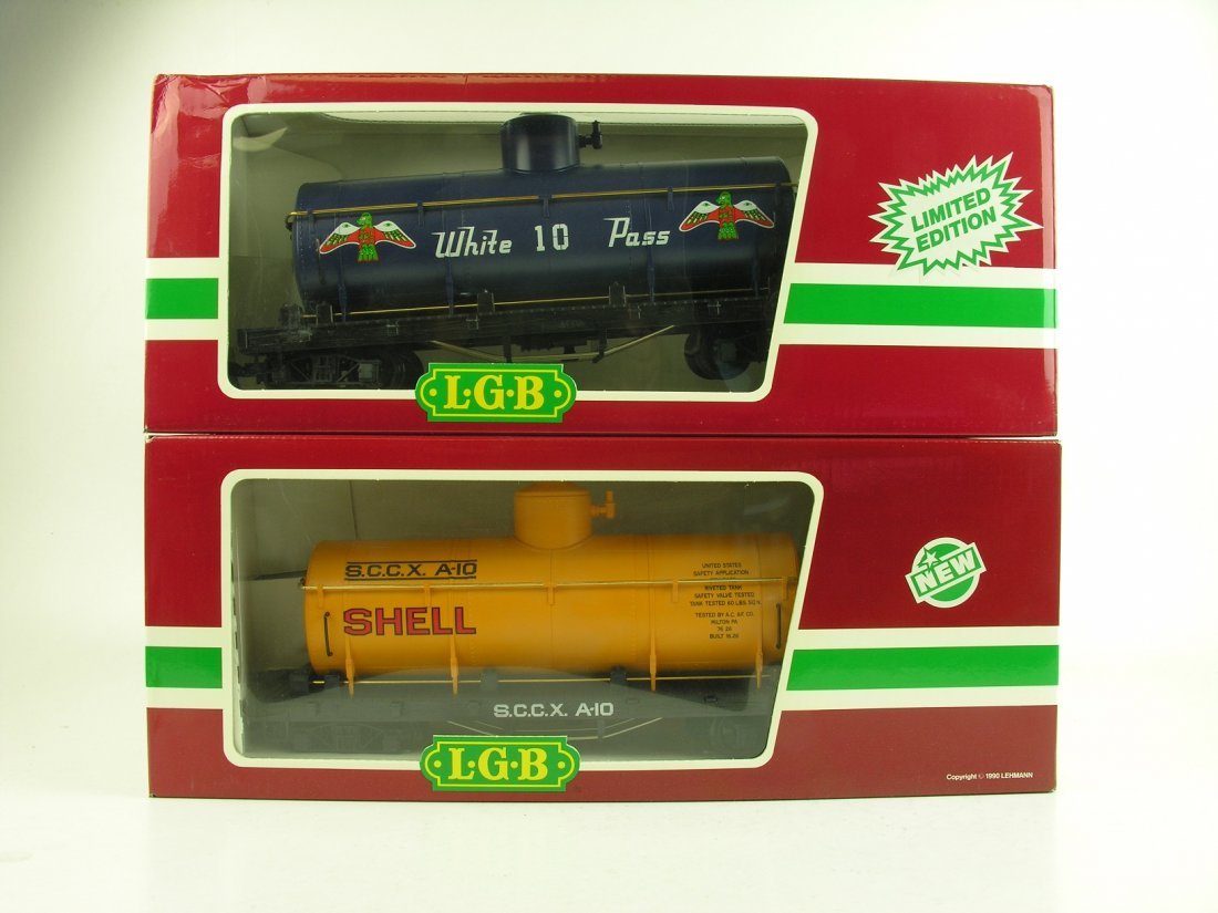 LOT OF 4 LGB colLectible TRAIN: LOT OF 4 LGB colectible TRAIN---------------------------------------Lgb 4280 , Shell Tank Car , S.c.c.x. A-10 Yellow Train----------------------------------------Lgb 4080-y03, "Water Car", Single Dome