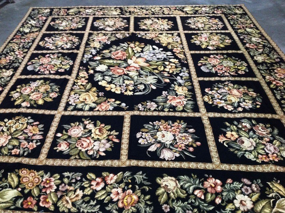 China Needlepoint rug 115 x 120 (1 of 5)