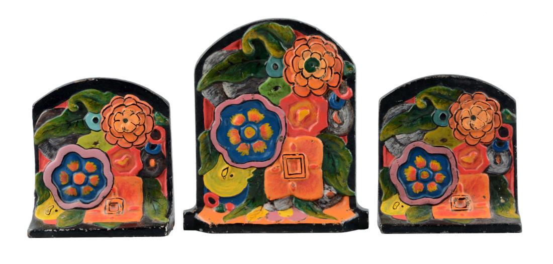 Cast Iron Deco Flowers Doorstop & Matching Bookends. (1 of 1)