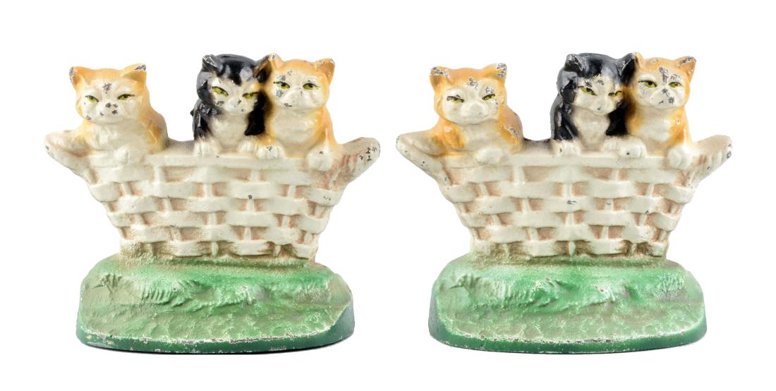 Cast Iron Kitten In Basket Bookends. (1 of 2)