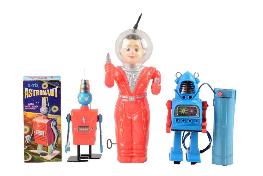 Lot Of 3: Plastic Wind-Up & Battery Space Related Toys. (1 of 1)