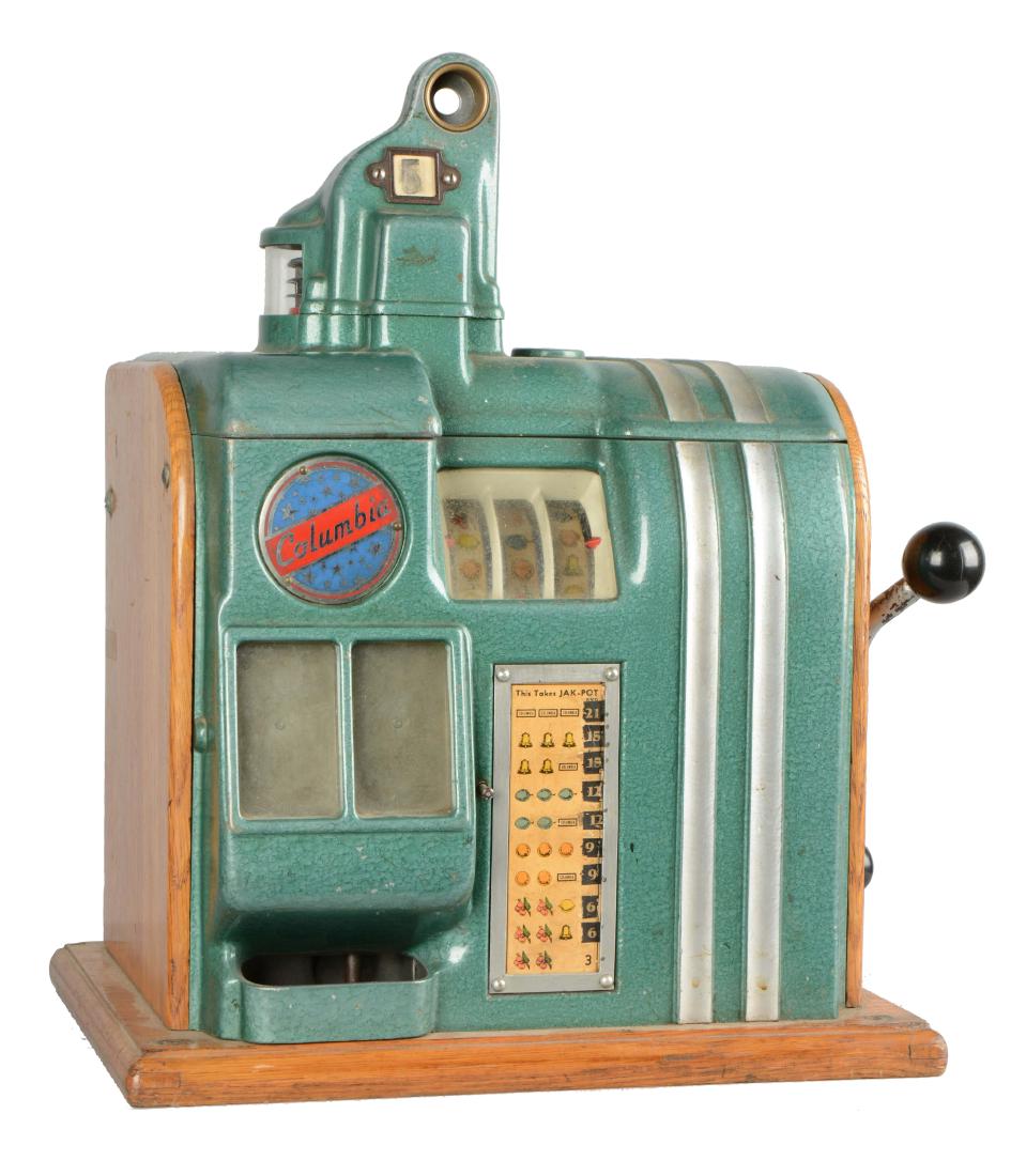 **5¢ Groetchen Columbia Slot Machine. (1 of 13)