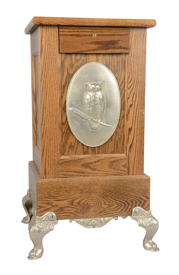 Oak Slot Machine Stand. (1 of 5)