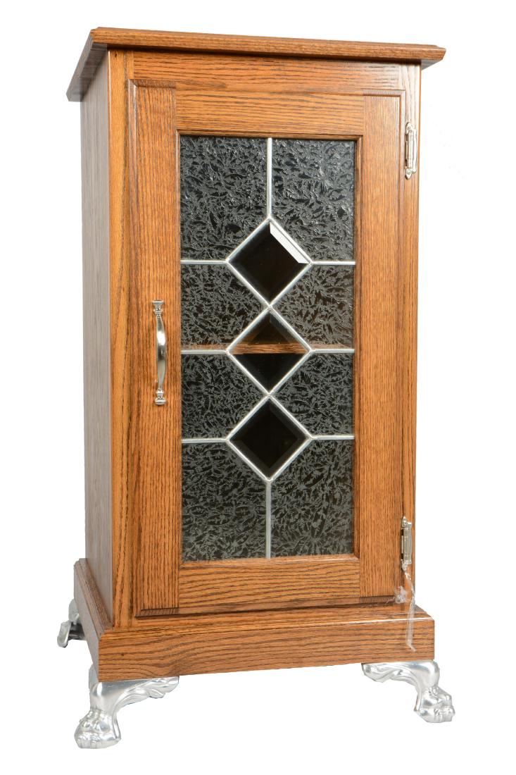 Glass Front Oak Slot Machine Stand. (1 of 5)