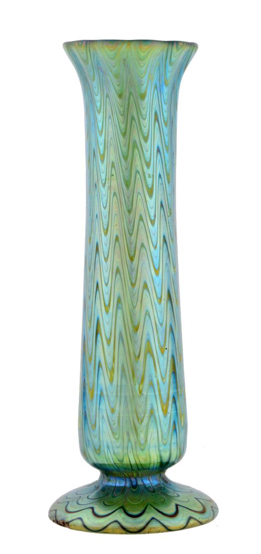 Loetz Phanomen Vase. (1 of 7)