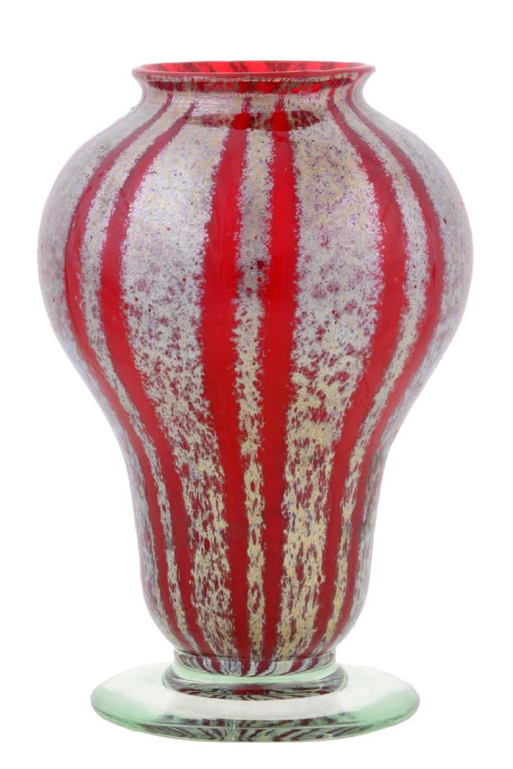 Nash Red Chintz Vase. (1 of 5)