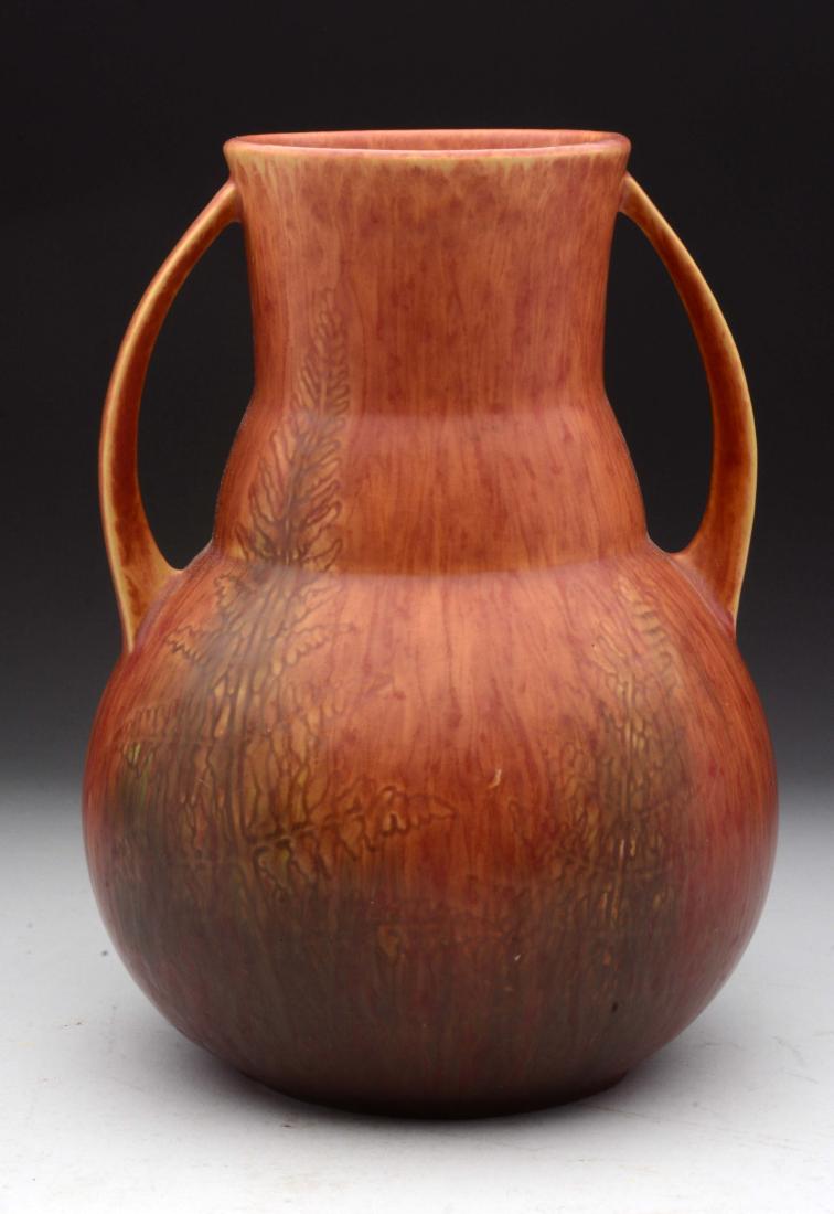 Roseville Windsor Fern Vase. (1 of 5)