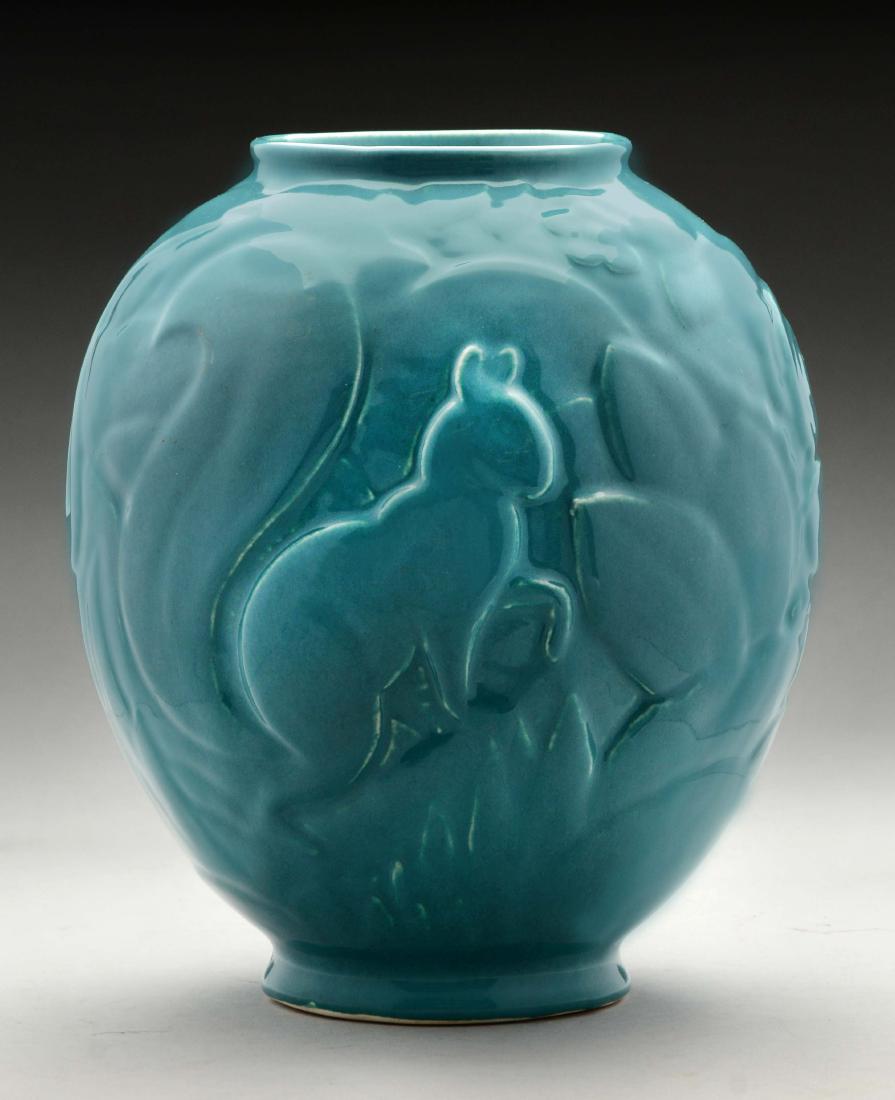 Cowan Squirrel Vase. (1 of 4)