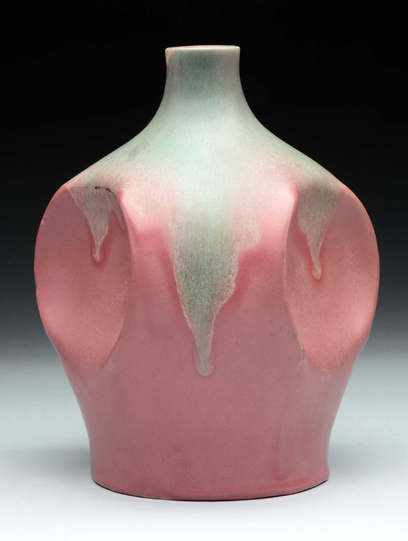 Muncie Pottery Vase. (1 of 4)