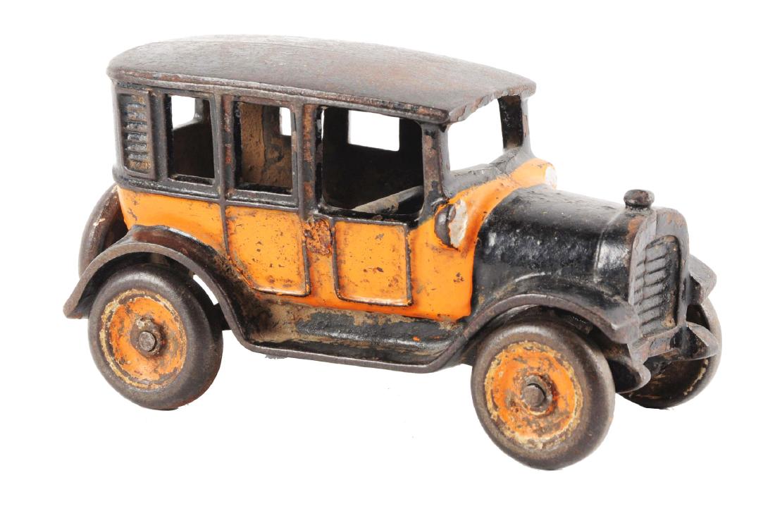 Small Arcade Cast Iron Taxi. (1 of 4)