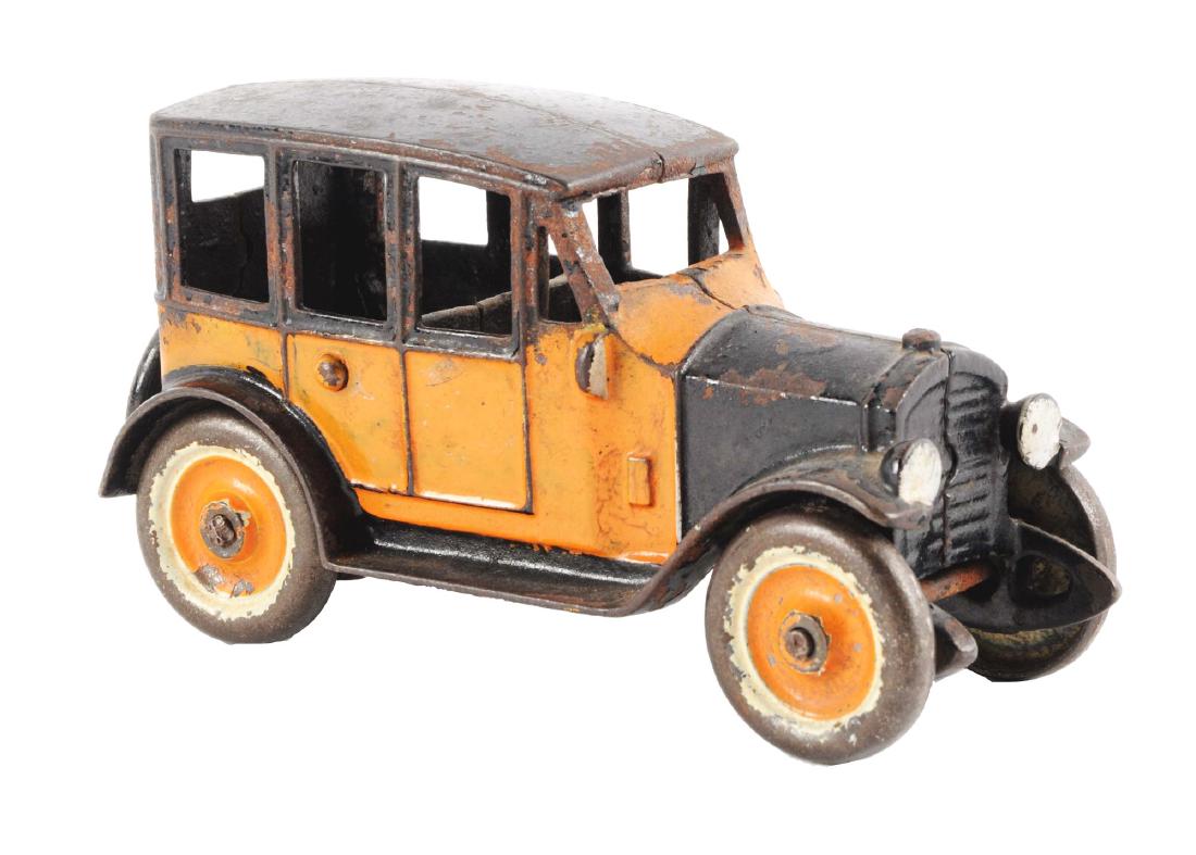 Kenton Cast Iron Taxi.: Missing the driver. (JY).Condition:(Good - Very Good).Dimensions:6 -1/4" x 2 -1/4".