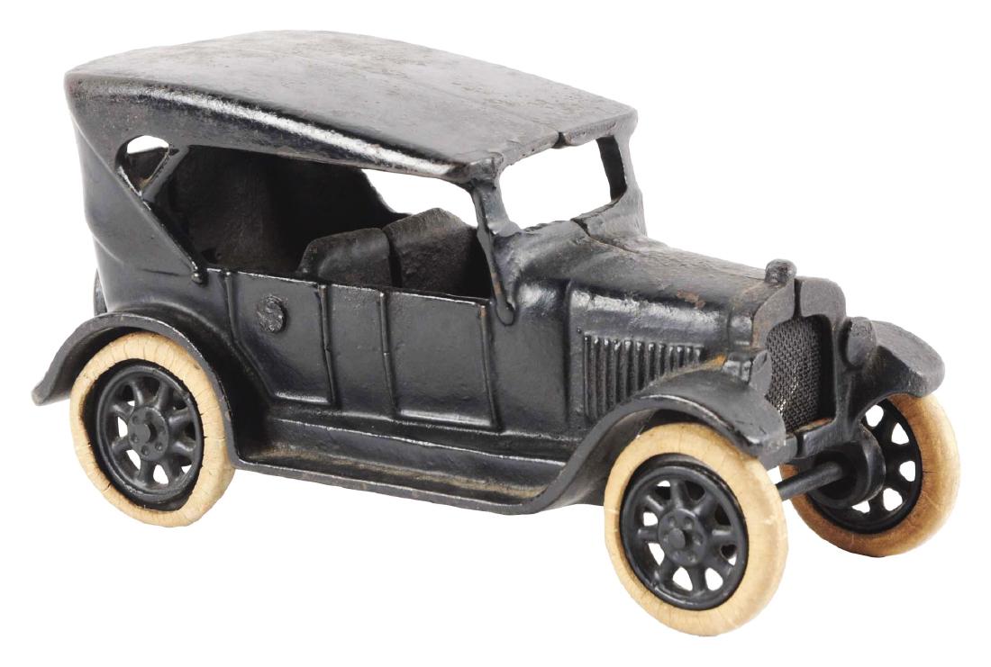 Arcade Cast Iron Chevrolet Touring Car. (1 of 4)