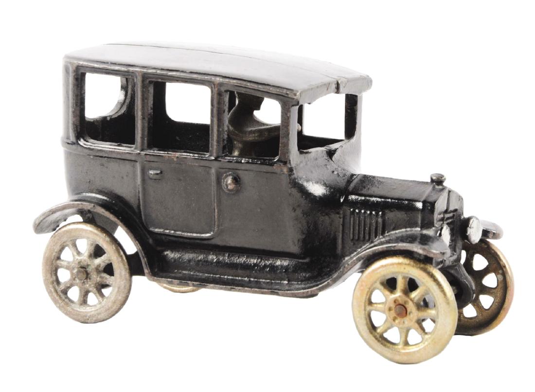 Arcade Cast Iron Model T. Sedan. (1 of 3)
